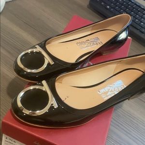 Salvatore ferragamo ENA flats